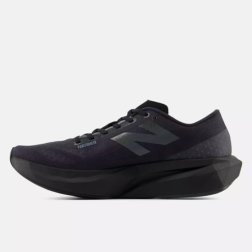 送料＆関税込☆ランニングシューズ FuelCell SuperComp Elite v4